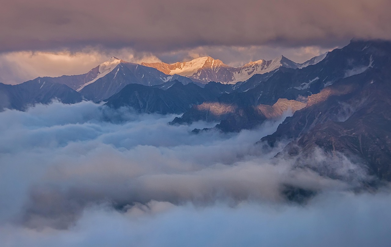 Caucasus, russia, mountains — What Should You Consider While Choosing a Resort?